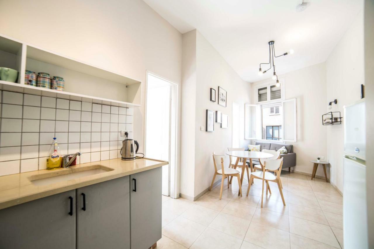 Ourplace Apartments Тел Авив Екстериор снимка